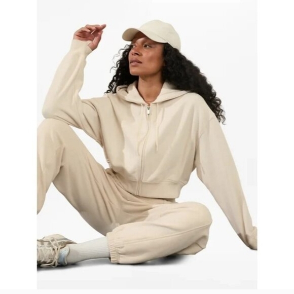 Athleta Tops - 🤍🤍Athleta Off-White Zip-Up Hoodie